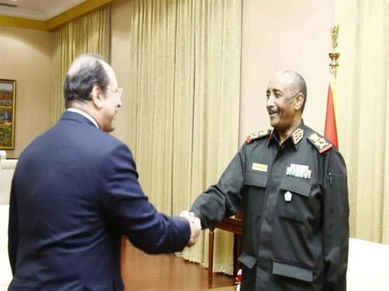 رئيس جهاز المخابرات العامة المصري يلتقي ببرهان في السودان (تفاصيل)