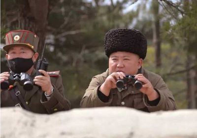 زعيم كوريا الشمالية يشرف على مناورة جديدة