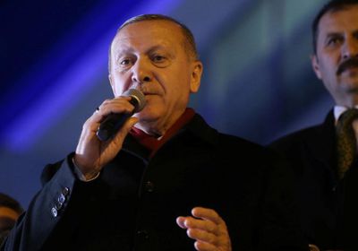 كاتب يُعلق على الإهانات المتكررة لـ أردوغان