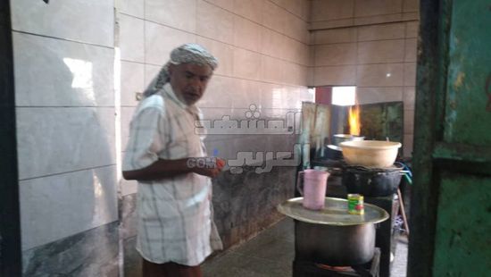 حملة على مطاعم ردفان المخالفة للمعايير الصحية (صور)