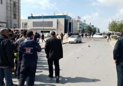 إعلامي سعودي يكشف سبب تفجير محيط سفارة أمريكا بتونس