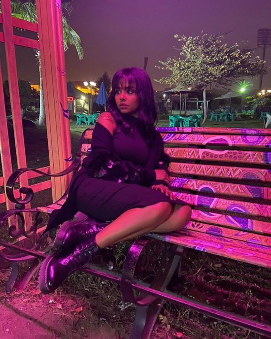 أسماء أبو اليزيد بإطلالة مختلفة في أحدث ظهور لها (صور)