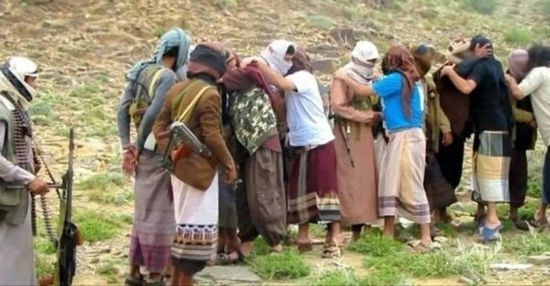 عكاظ: سبب غريب وراء عرقلة اتفاق تبادل الأسرى مع الحوثي