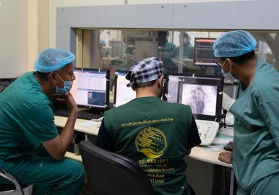 "مركز سلمان" يجري 57 جراحة قلب لأطفال المكلا