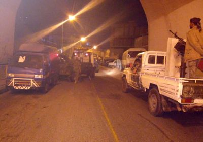 حملة أمنية ضد المركبات المخالفة في العاصمة عدن