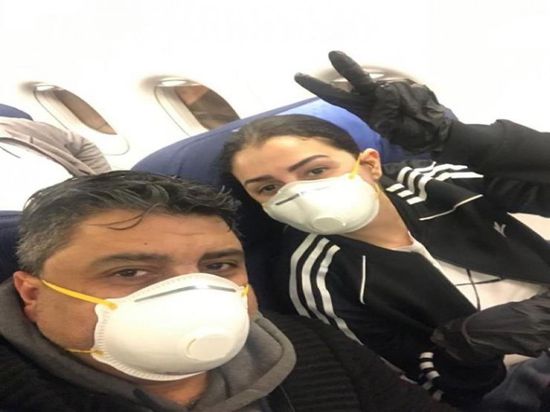 غادة عبدالرازق بـ "الكمامة" في أحدث ظهور لها