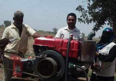 "أدرا" توزع 30 مضخة مياه على مزارعي تبن