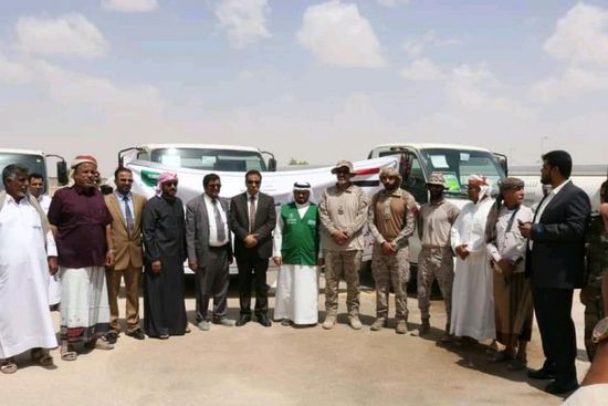 16 صهريجا من "البرنامج السعودي" لتوفير المياه بالمهرة (صور)