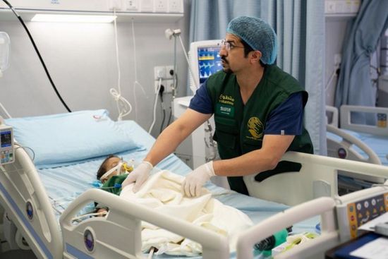 "تطوعية سلمان للإغاثة" : 71 عملية قلب لأطفال المكلا في 4 أيام