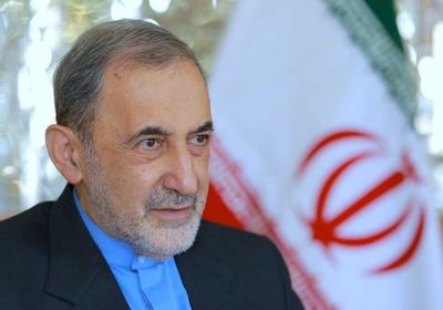إصابة أكبر ولايتي مستشار المرشد الإيراني للشؤون الدولية