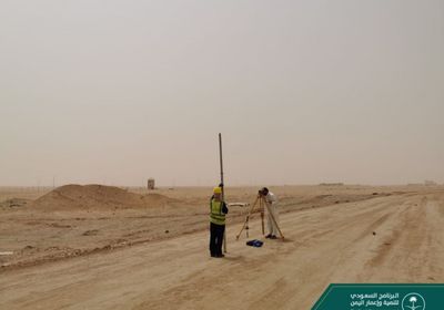 "البرنامج السعودي": تأهيل منفذ البقع بـ90 عامود إنارة