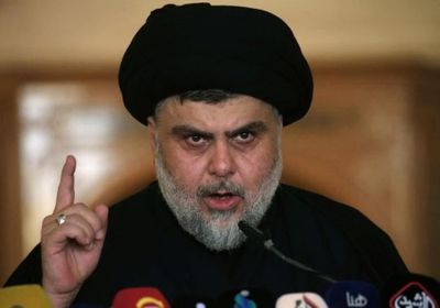 كاتب عراقي يُحرج مقتدى الصدر بتساؤل ناري