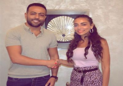 بعد أزمتها مع محمد الشرنوبي.. تامر عاشور يشكو سارة الطباخ