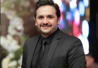 نجوم مسرح مصر يفاجئون مصطفى خاطر للاحتفال بعيد ميلاده (فيديو)