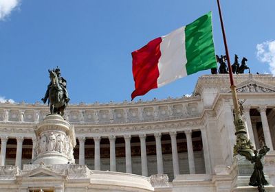 إيطاليا تعلن إصابة مسؤولين اثنين لديها بفيروس كورونا