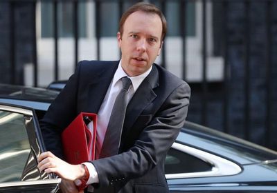  وزير الصحة البريطاني يعلن عن مجموعة إجراءات احترازية لمواجهة كورونا