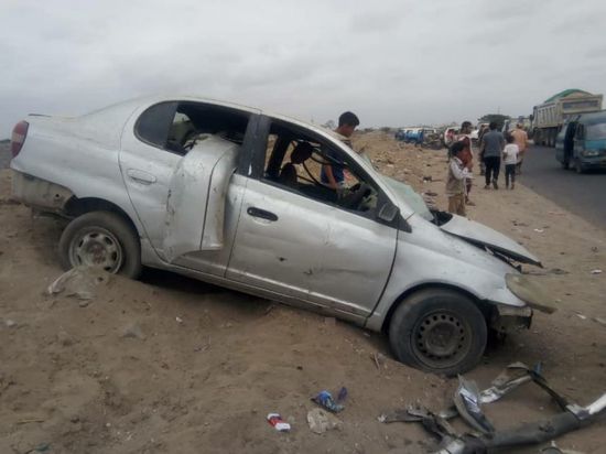 إصابة سائقين في حادث مرروي بلحج