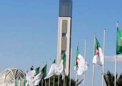  الجزائر تعلق كافة الرحلات الجوية من وإلى فرنسا بسبب كورو