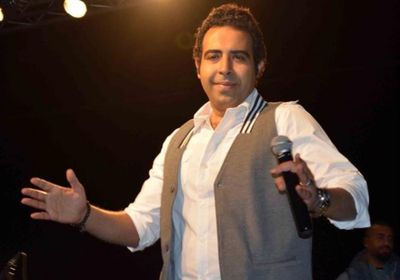 محمد عدوية يشارك جمهوره بصورة جديدة لنجله