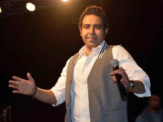 محمد عدوية يشارك جمهوره بصورة جديدة لنجله