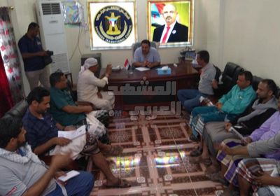 موظفو مصنع الوطنية يشكون إدارته لانتقالي لحج