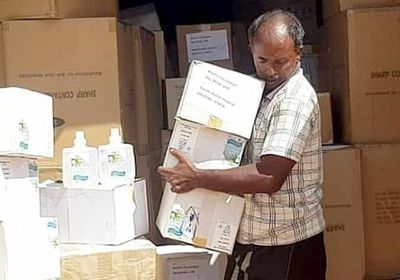 للوقاية من كورونا.. "خليفة الإنسانية" توفر مطهرات لمستشفى خليفة (صور)