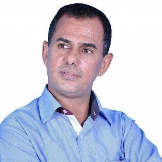 تتجنب الاحتكاك بمليشيا الحوثي..منصور صالح يسخر من "الشرعية"