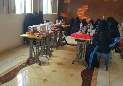 برعاية "الانتقالي".. تعليم 20 سيدة مهارات الخياطة في لودر