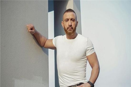 أحمد السقا ينضم لتحدي الخير ويعلن تكفله بـ 70 أسرة