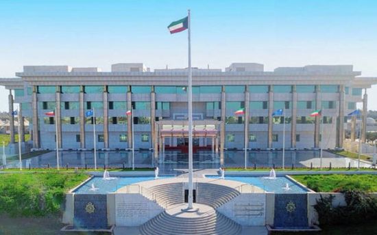 داخلية الكويت: مكبرات الصوت تنذر المواطنين بأوقات الحظر الجزئي في البلاد