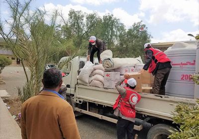 الصليب الأحمر: معونات لنزلاء مراكز الحجر الصحي بصعدة