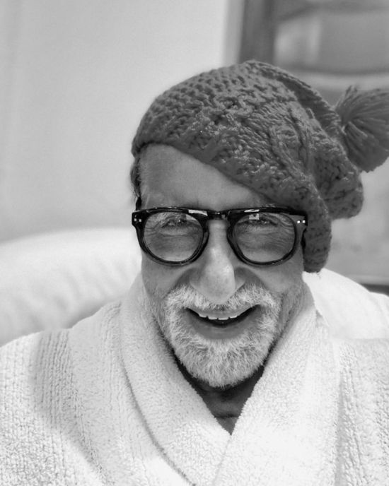 أميتاب باتشان يكشف لجمهوره كيف يقي نفسه من كورونا؟