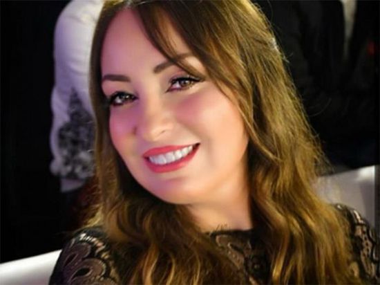 نرمين الفقي تشارك في تحدي الخير وتتكفل بـ 100 أسرة (فيديو)