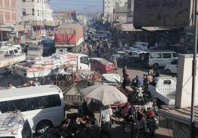 انتقالي ردفان يُلزم المحلات التجارية بخفض الأسعار