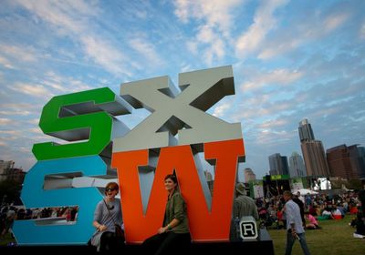 مهرجان SXSW يعلن عن جوائزته رغم إلغائه بسبب كورونا