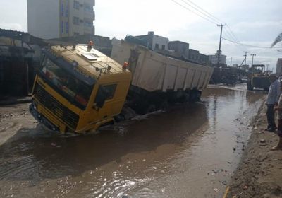 ارتفاع أعداد ضحايا الأمطار بعدن إلى 4 أشخاص