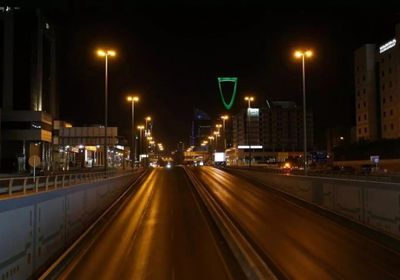 السعودية تغلق 13 منطقة وتحظر التجول في 3 مدن