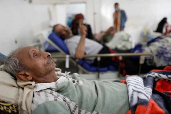  الحوثيون وكورونا.. كيف تُضحّي المليشيات بمرضى الجهاز التنفسي؟