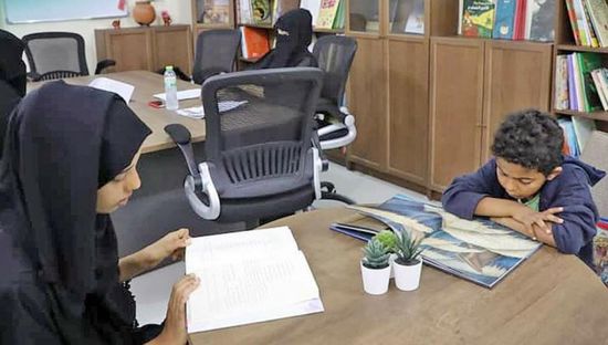 "خليفة الإنسانية" تُكرم المتفوقين في مسابقة القارئ الصغير بسقطرى