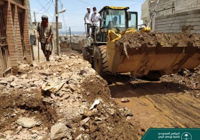 إزالة 1800 متر مخلفات من الشيخ عثمان والمعلا 