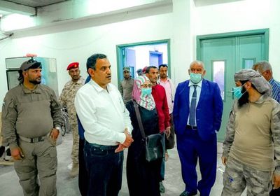 قيادات "الانتقالي" تتابع تجهيزات الحجر الصحي بـ "الأمل" 