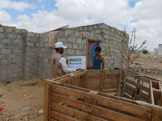 11 ألفا في المهرة يتلقون مساعدات من "سلمان للإغاثة"