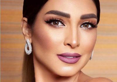 بعد الحظر.. روجينا تشارك جمهورها طريقة صنع العصائر الصحية