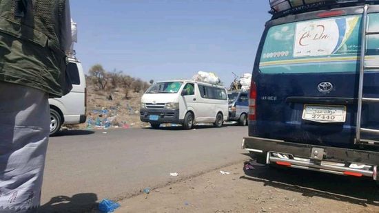 مليشيا الإخوان تحتجز المسافرين لتعز بدعوى فحص كورونا