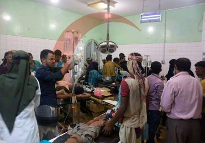 إصابة ١٣ في تصادم حافلات في لحج