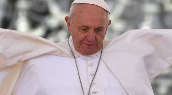 بابا الفاتيكان يترأس وحيدًا صلاة في مواجهة كورونا