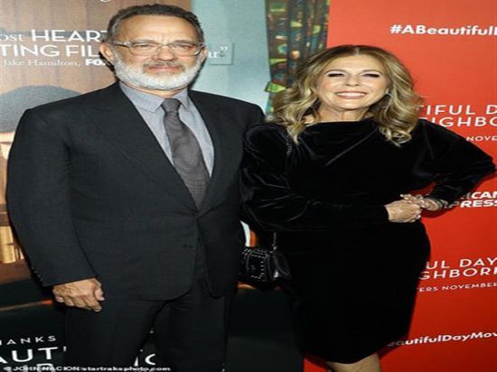 توم هانكس وزوجته يعودان لأمريكا بعد شفائها من فيروس كورونا 