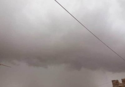 تأثر أجواء المناطق الساحلية برياح نشطة