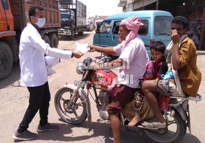 برعاية الانتقالي.. حملة طلابية لتوعية مواطني لحج بكورونا (صور) 