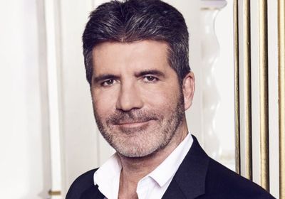 سايمون كويل يتبرع بـ 1.3 مليون جنيه إسترليني للجمعيات الخيرية المتضررة من كورونا